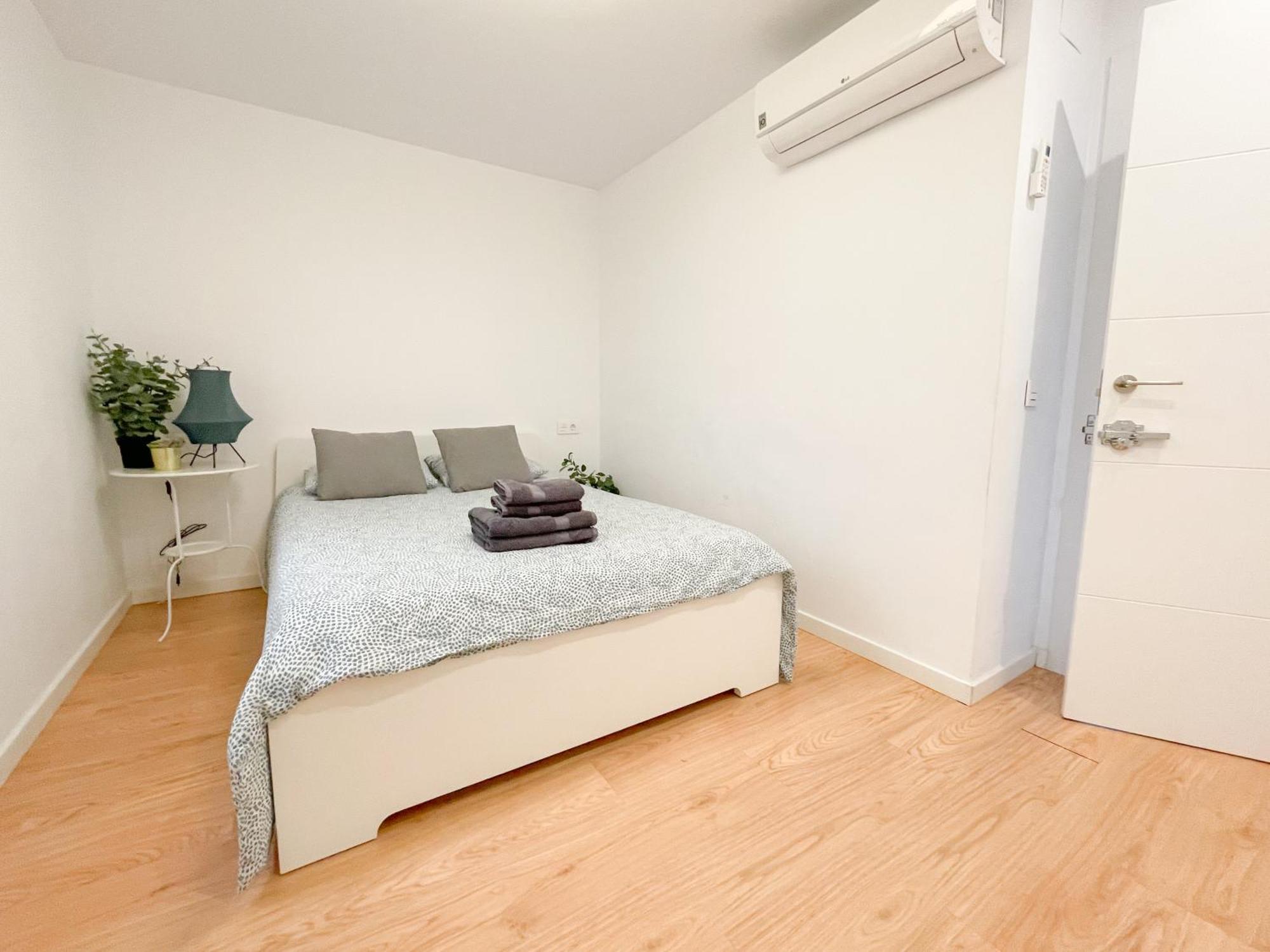 Moderno Apartamento Plz De La Merced Málaga Exterior foto